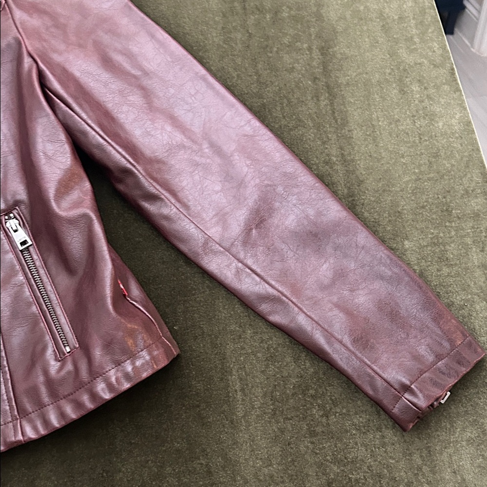 Levi's Women's oxblood color faux leather Jacket - Picture 8 of 15
